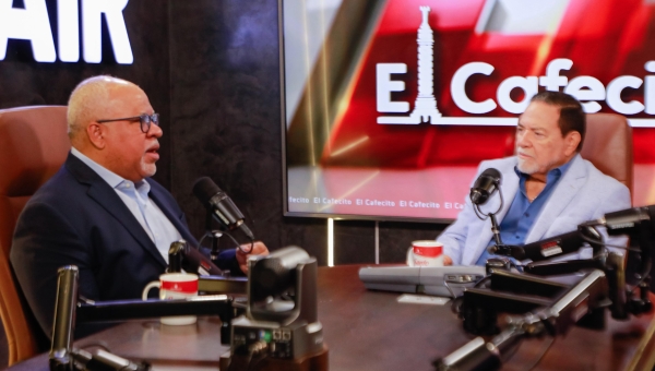 Director de Promipyme destaca en “El Cafecito” respaldo del Gobierno a  microempresarios de Santiago